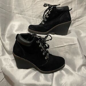 White Mountain Black Lace Up Wedge Boots